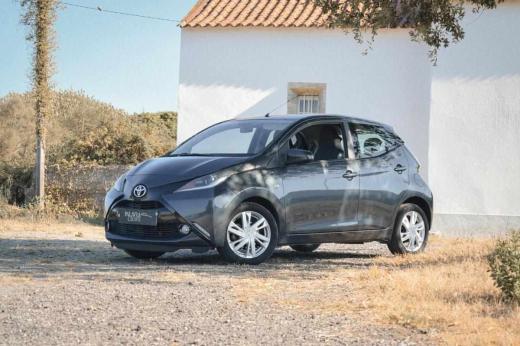 toyota-aygo-1-0-vvt-i-2015-gasolina-998cc