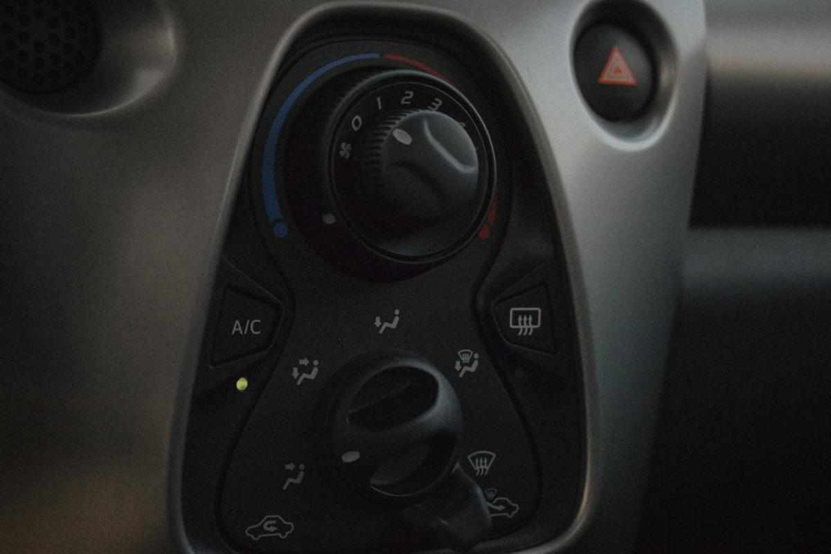 toyota-aygo-1-0-vvt-i-2015-gasolina-998cc