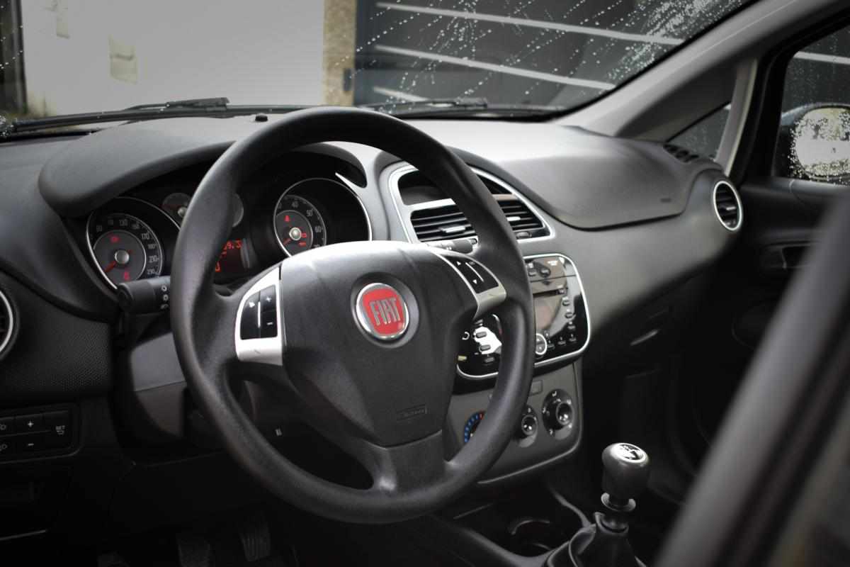 fiat-punto-1-2-ss-2016-gasolina-1242cc