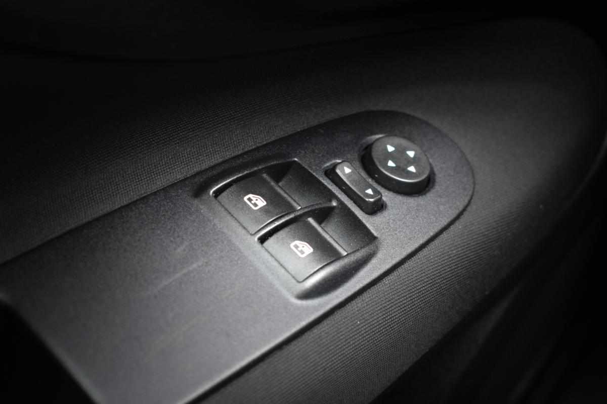 fiat-punto-1-2-ss-2016-gasolina-1242cc