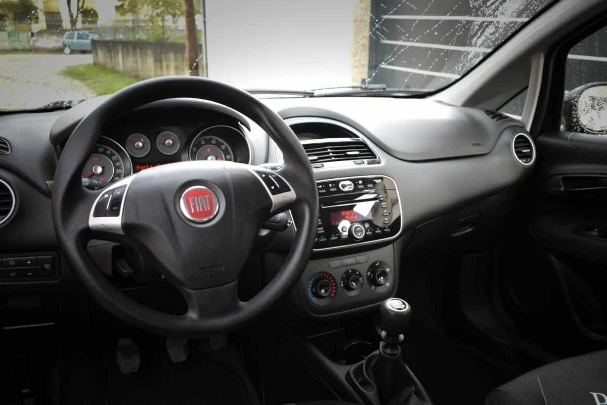 fiat-punto-1-2-ss-2016-gasolina-1242cc