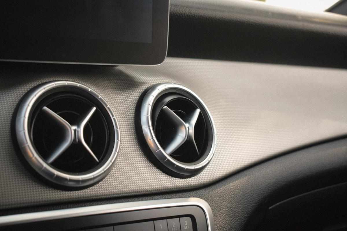 mercedes-benz-cla-180-d-blueefficiency-2017-diesel-1461cc