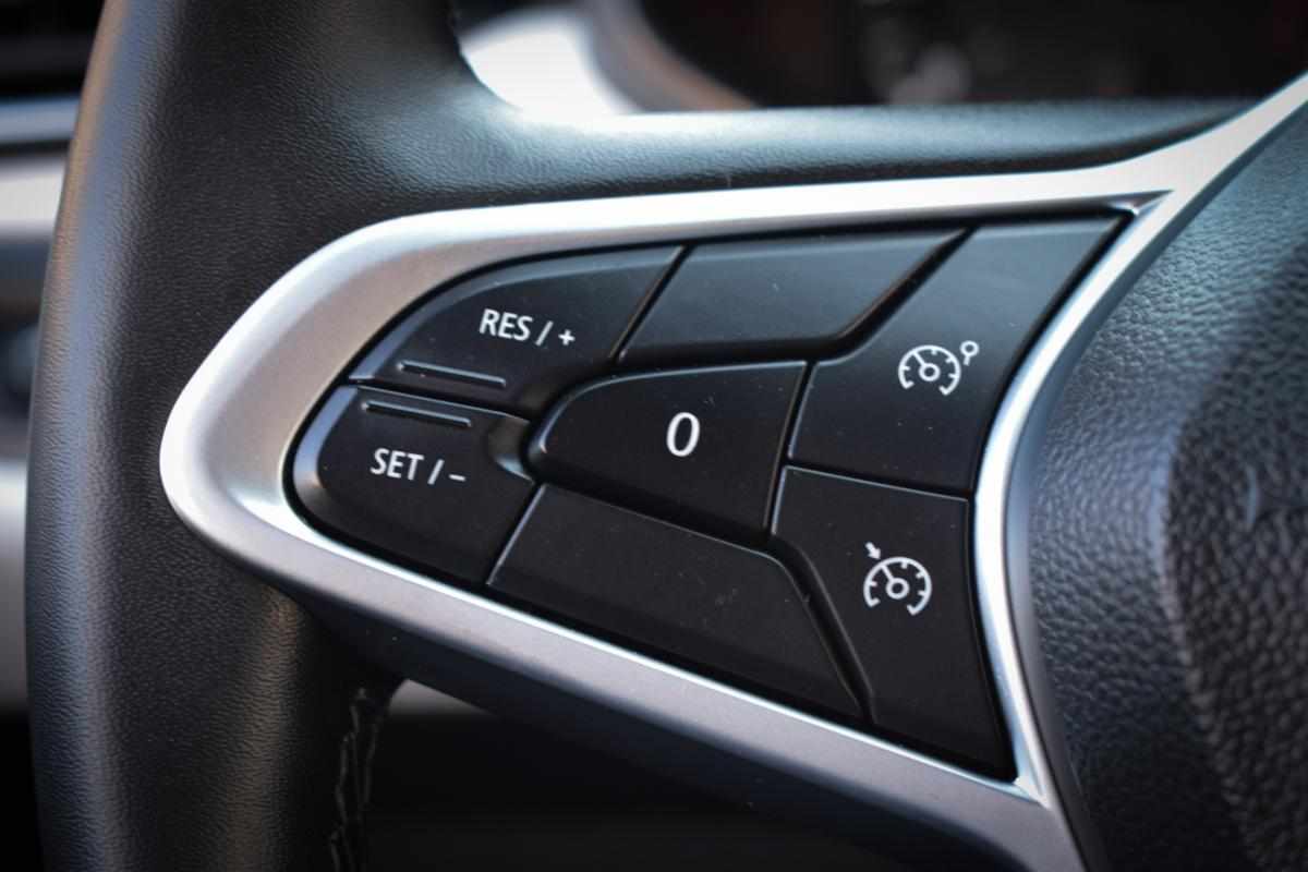 renault-clio-1-0-91cv-2022-gasolina-999cc