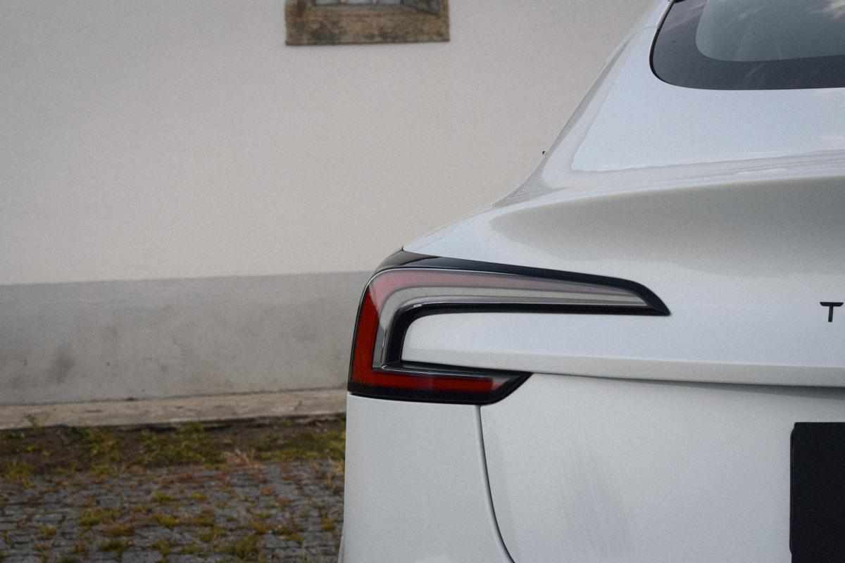 tesla-model-3-60-kwh-standard-range-2026-eletrico