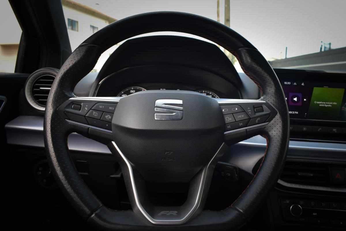 seat-arona-1-0-tsi-2022-gasolina-999cc