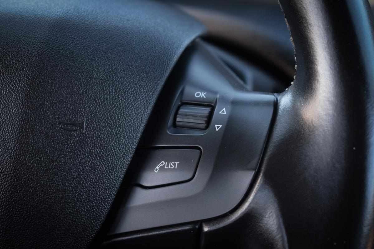 peugeot-2008-1-2-puretech-2019-gasolina-1199cc