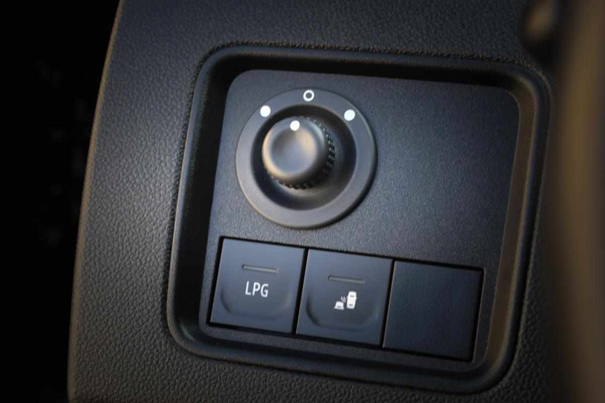 dacia-duster-1-0-tce-2022-gasolina-999cc