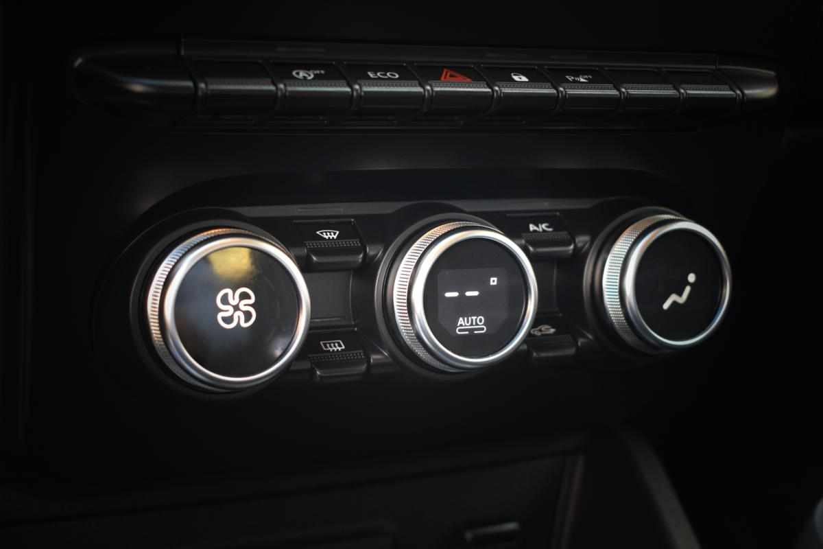 dacia-duster-1-0-tce-2022-gasolina-999cc
