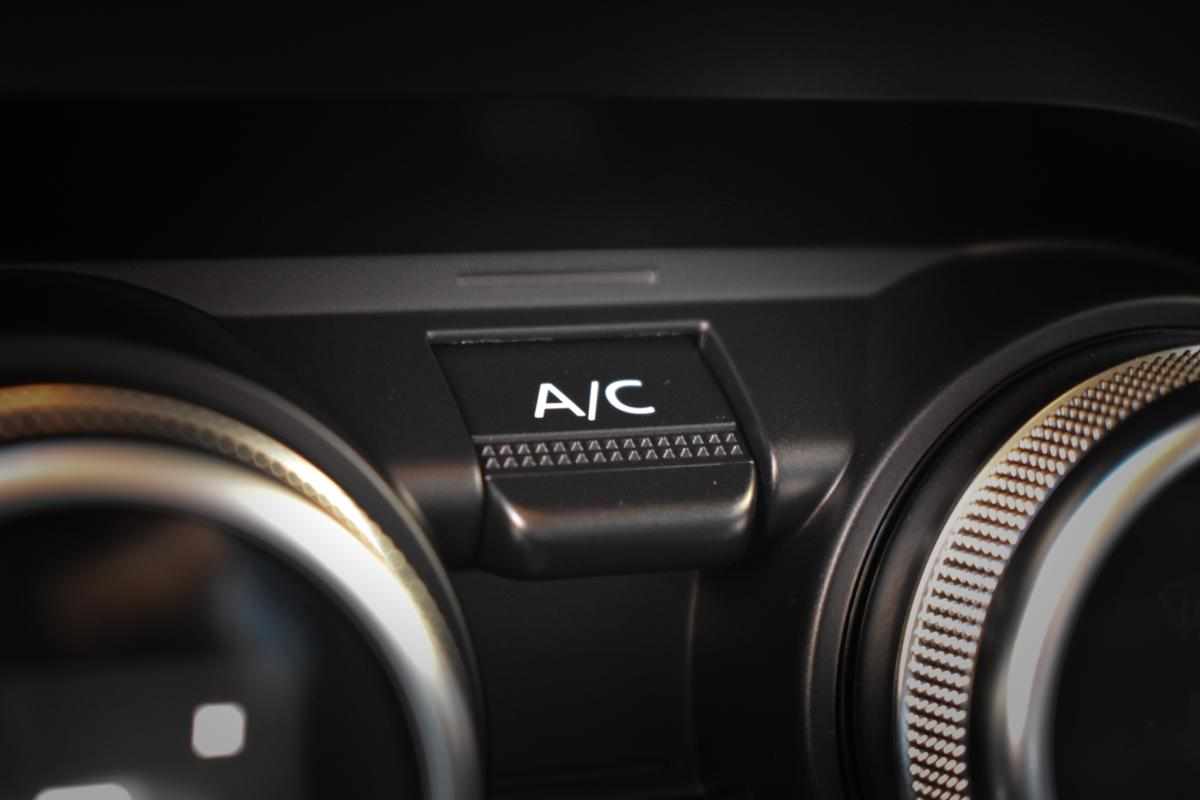 dacia-duster-1-0-tce-2022-gasolina-999cc