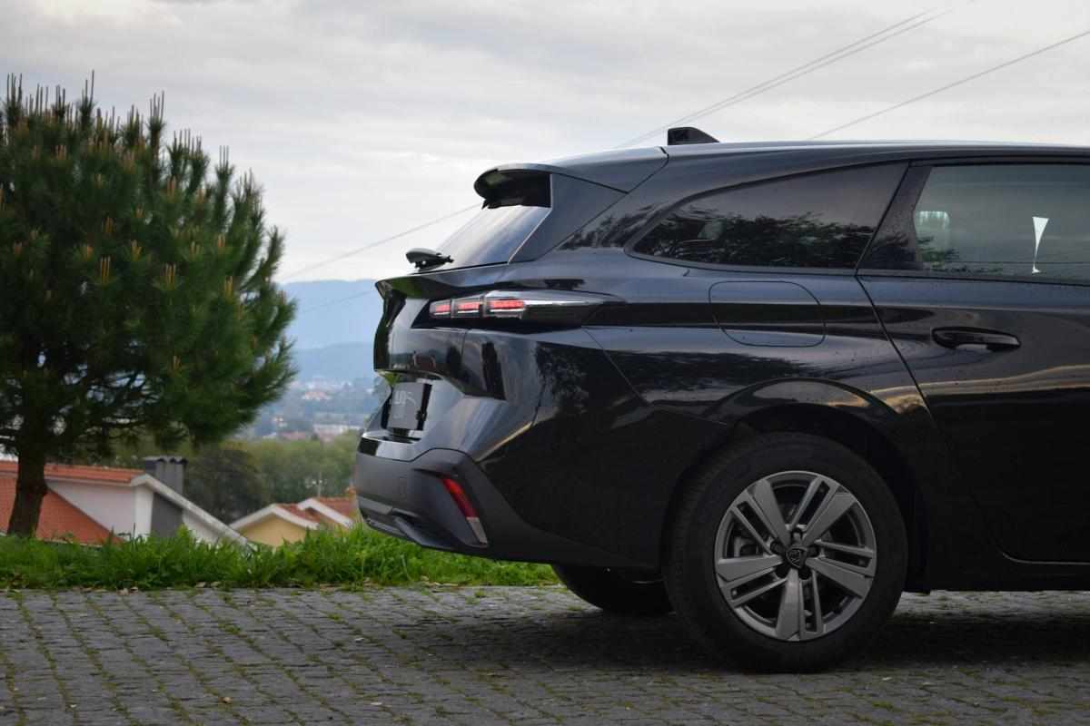 peugeot-308-1-5-bluehdi-2024-diesel-1499cc