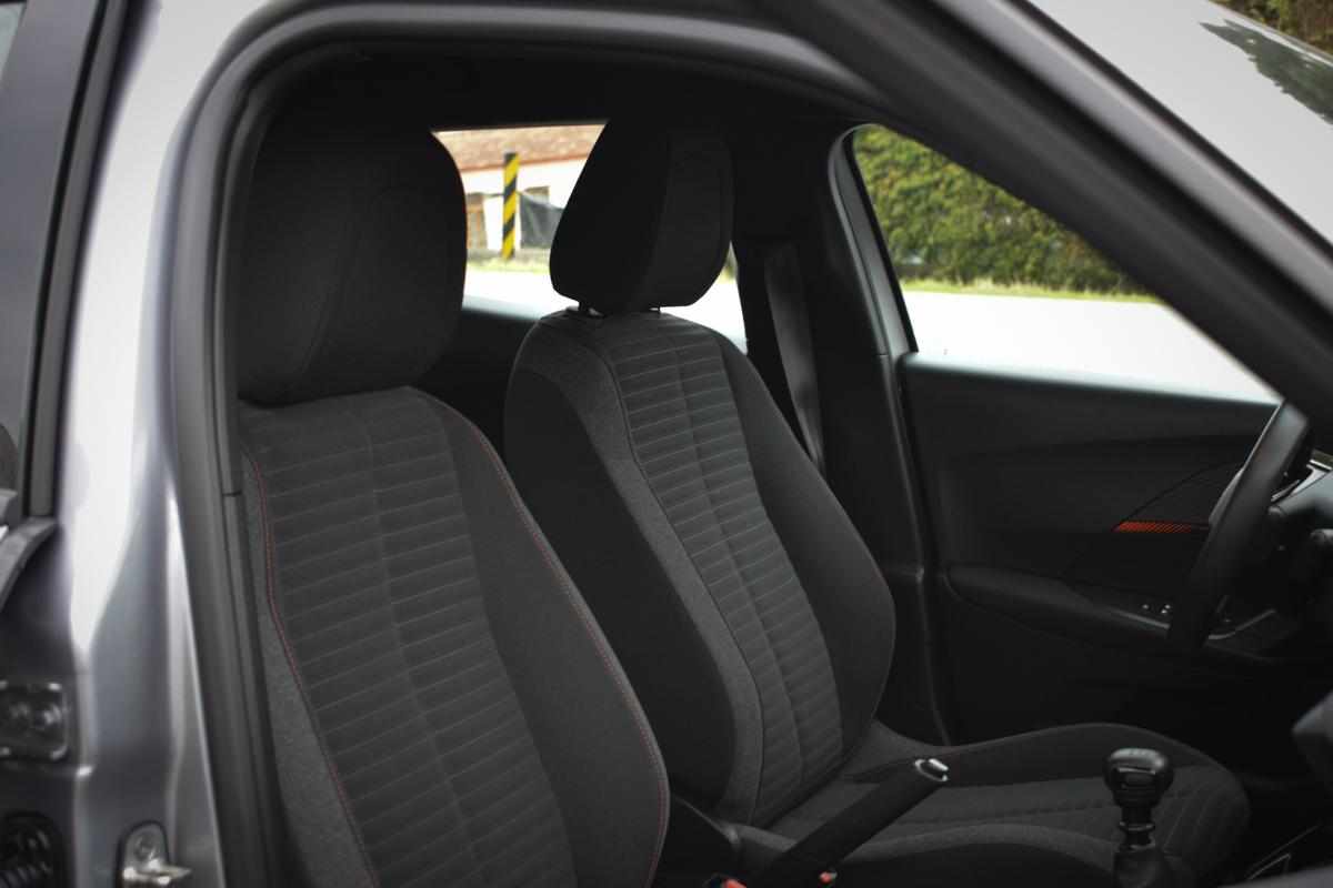 peugeot-2008-1-2-puretech-2023-gasolina-1199cc