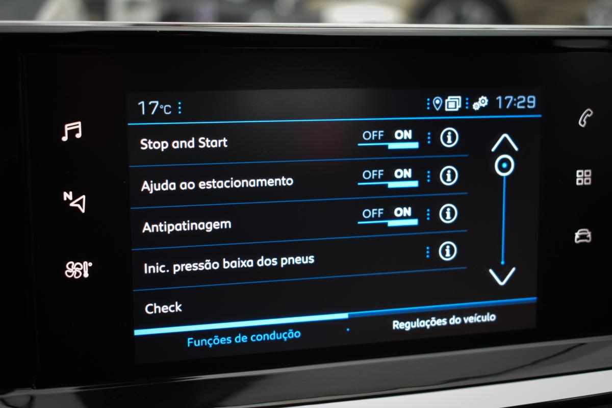peugeot-2008-1-2-puretech-2023-gasolina-1199cc