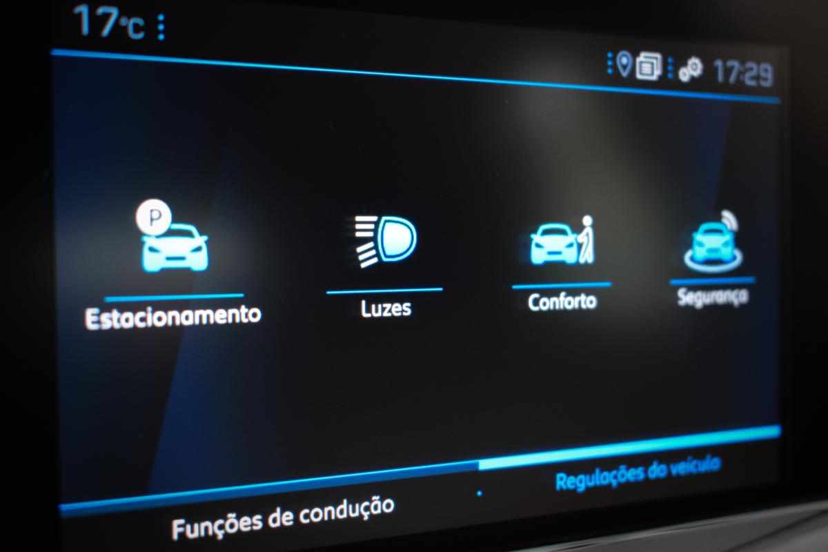 peugeot-2008-1-2-puretech-2023-gasolina-1199cc