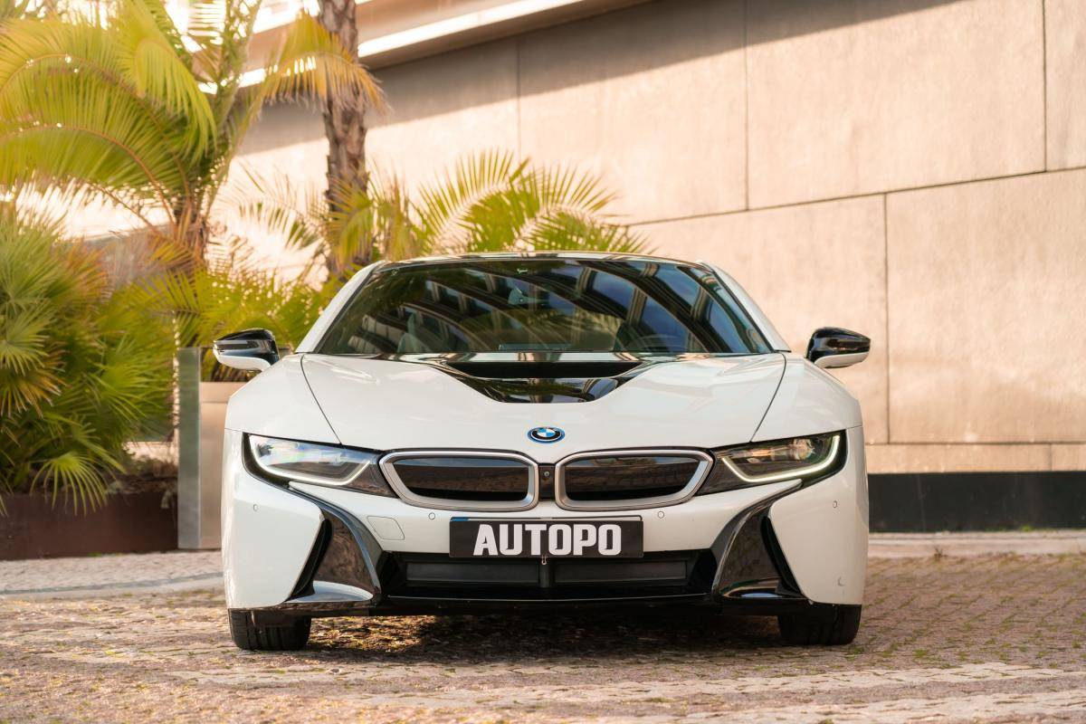 bmw-i8-2016-hibrido-a-gasolina-1500cc