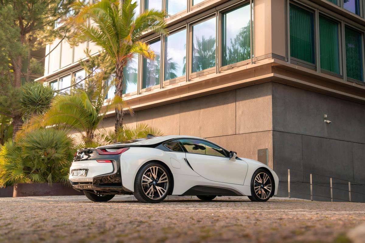 bmw-i8-2016-hibrido-a-gasolina-1500cc