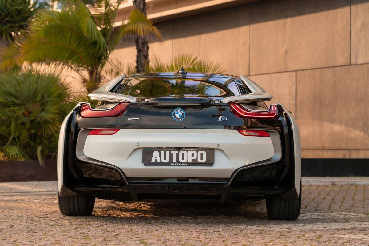 bmw-i8-2016-hibrido-a-gasolina-1500cc
