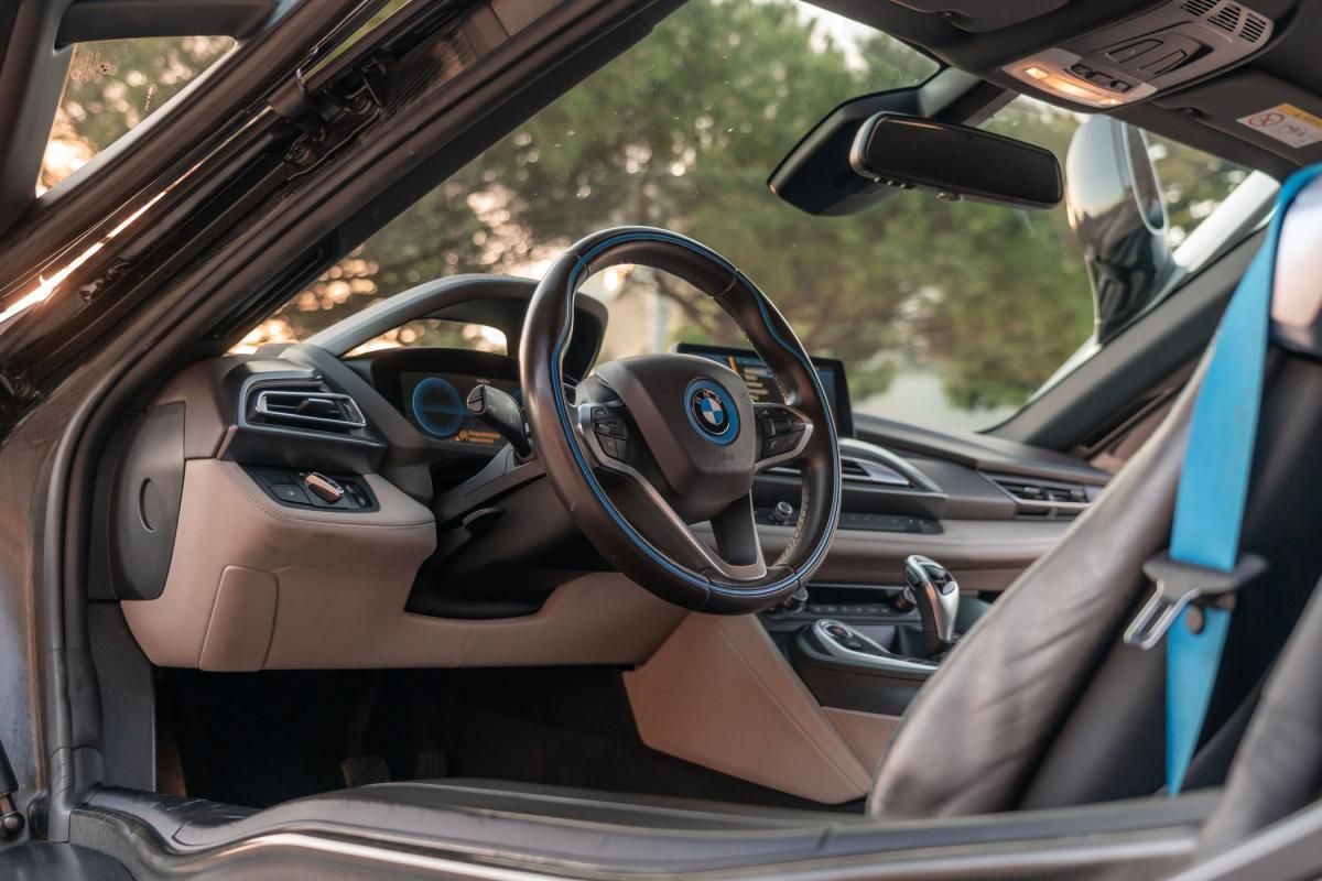bmw-i8-2016-hibrido-a-gasolina-1500cc