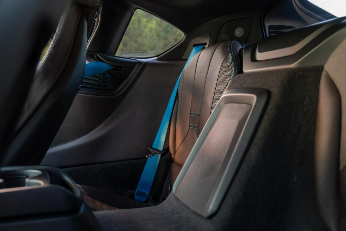 bmw-i8-2016-hibrido-a-gasolina-1500cc