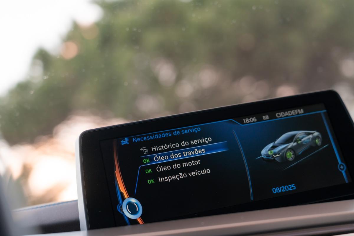 bmw-i8-2016-hibrido-a-gasolina-1500cc