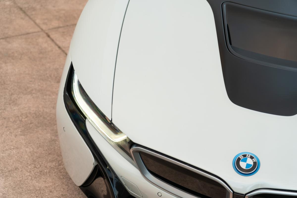 bmw-i8-2016-hibrido-a-gasolina-1500cc