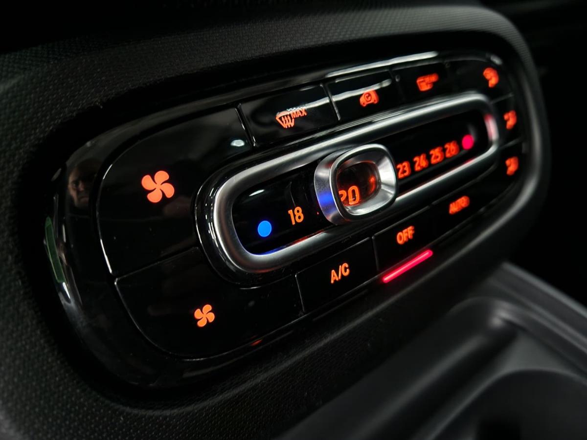 smart-forfour-2018-gasolina-898cc