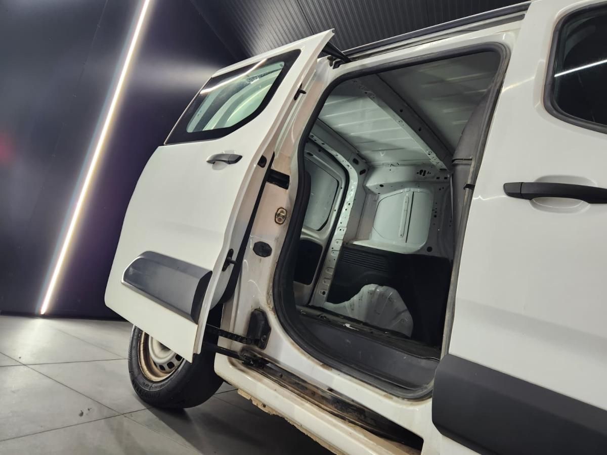 peugeot-partner-2019-diesel-1499cc