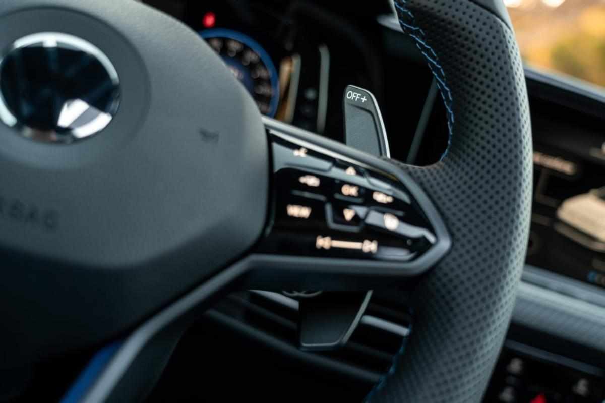 volkswagen-golf-2022-gasolina-1998cc