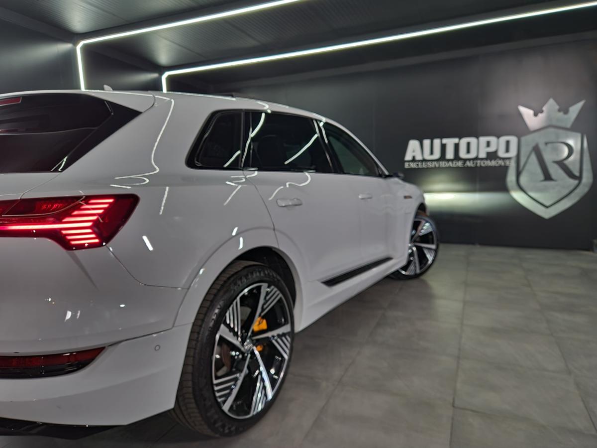 audi-e-tron-2020-eletrico-0cc