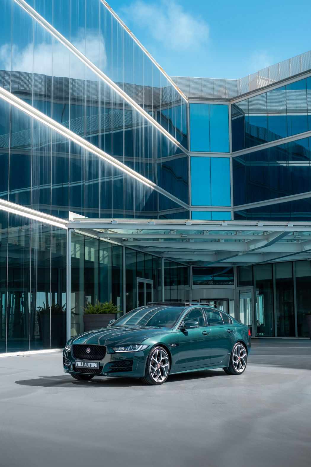 jaguar-xe-2017-diesel-2000cc