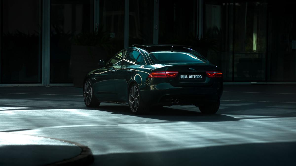 jaguar-xe-2017-diesel-2000cc