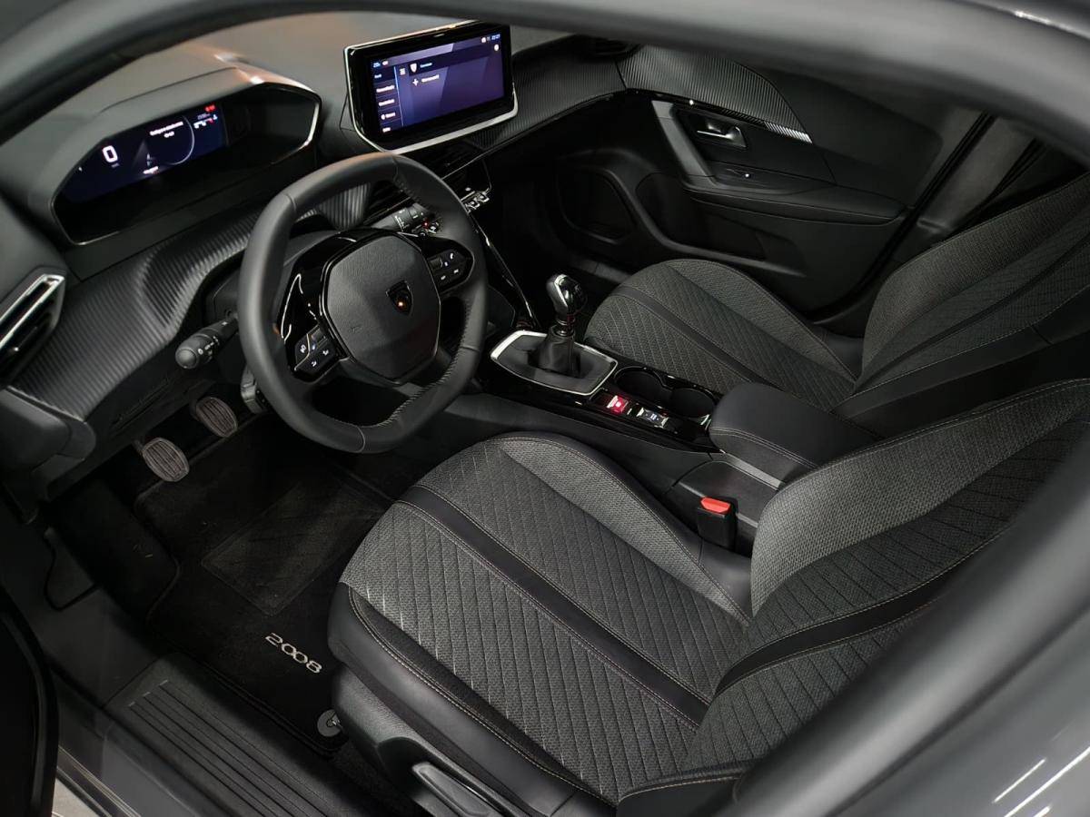 peugeot-2008-2025-gasolina-1199cc