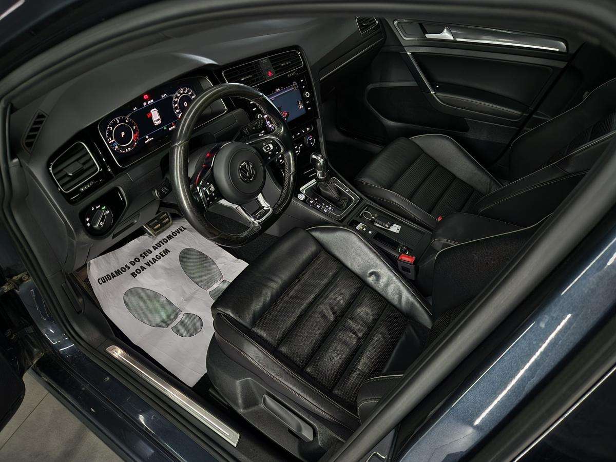 volkswagen-golf-variant-2018-diesel-1968cc