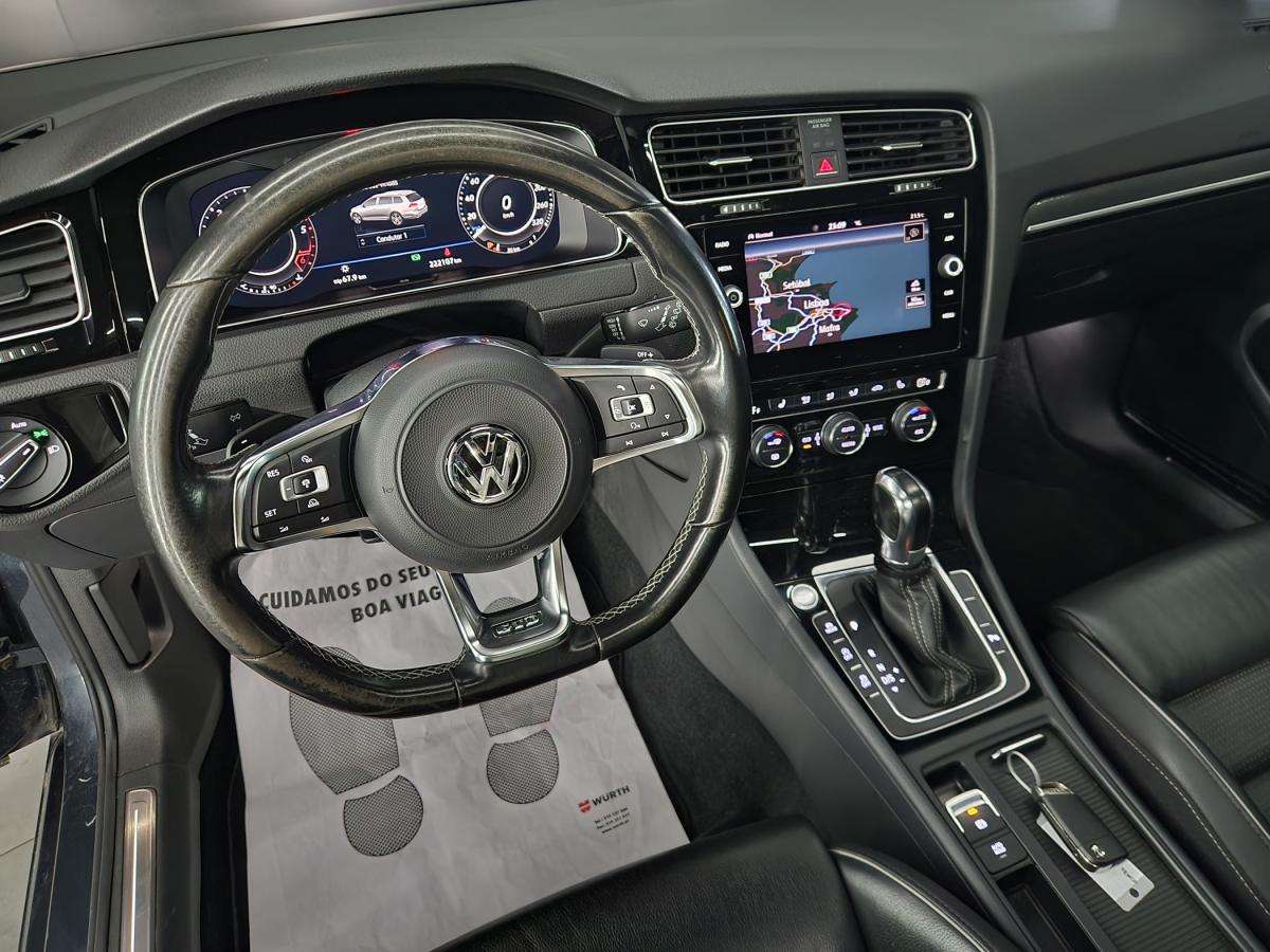 volkswagen-golf-variant-2018-diesel-1968cc