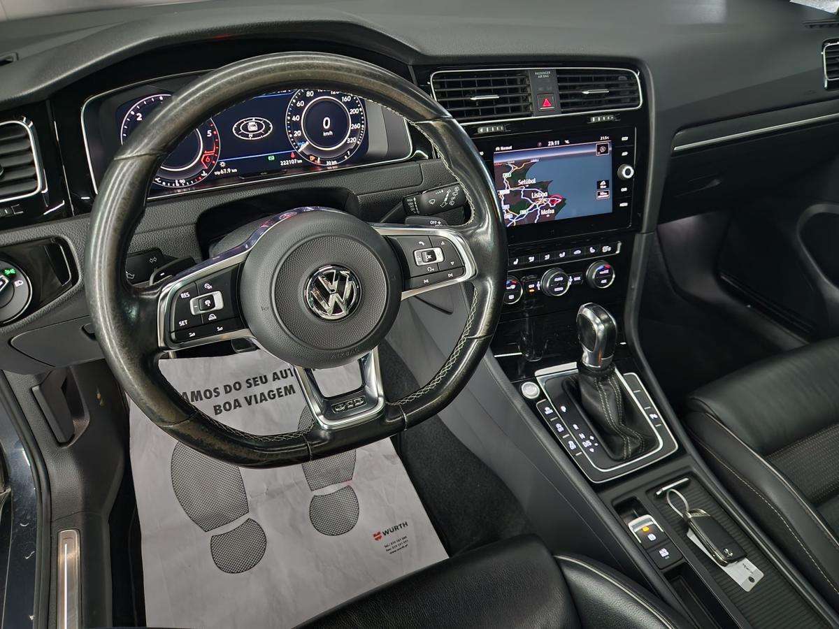 volkswagen-golf-variant-2018-diesel-1968cc