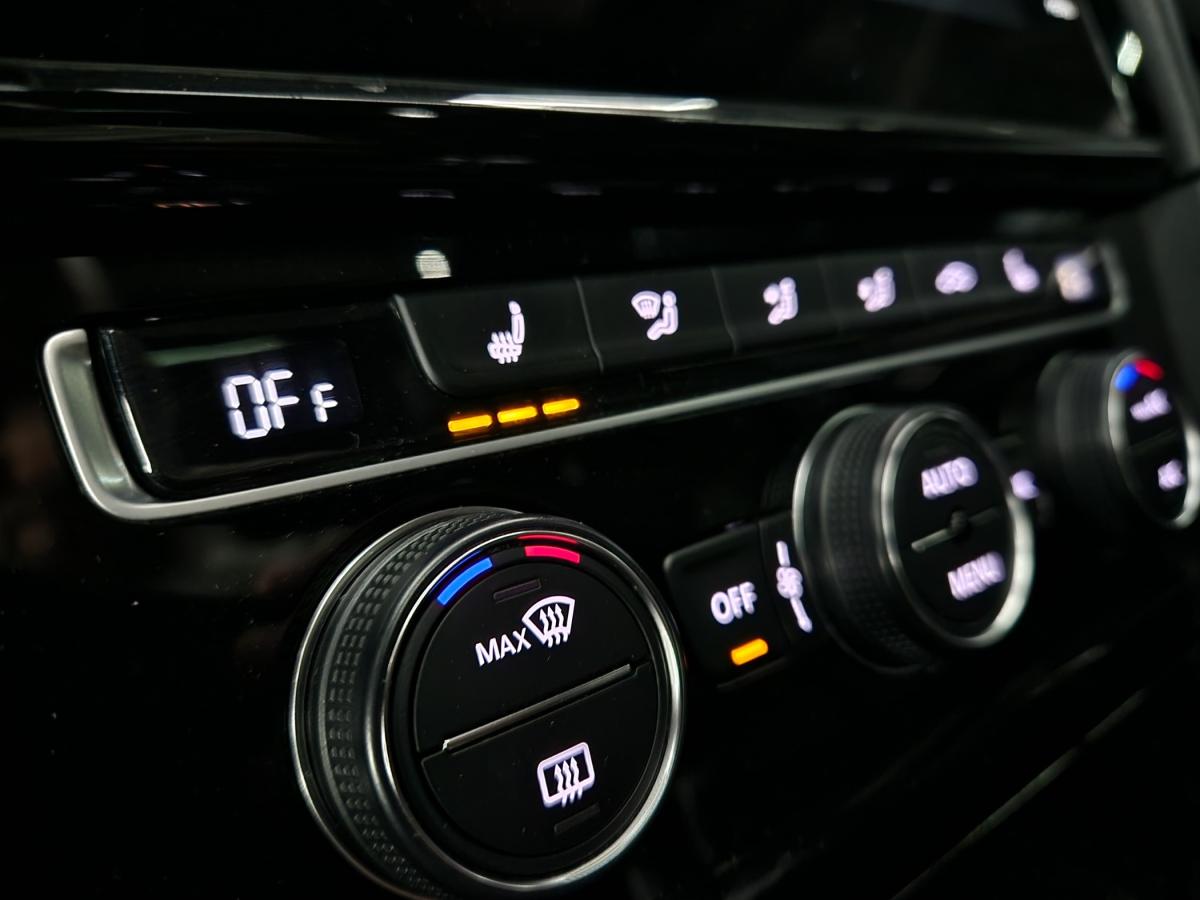 volkswagen-golf-variant-2018-diesel-1968cc