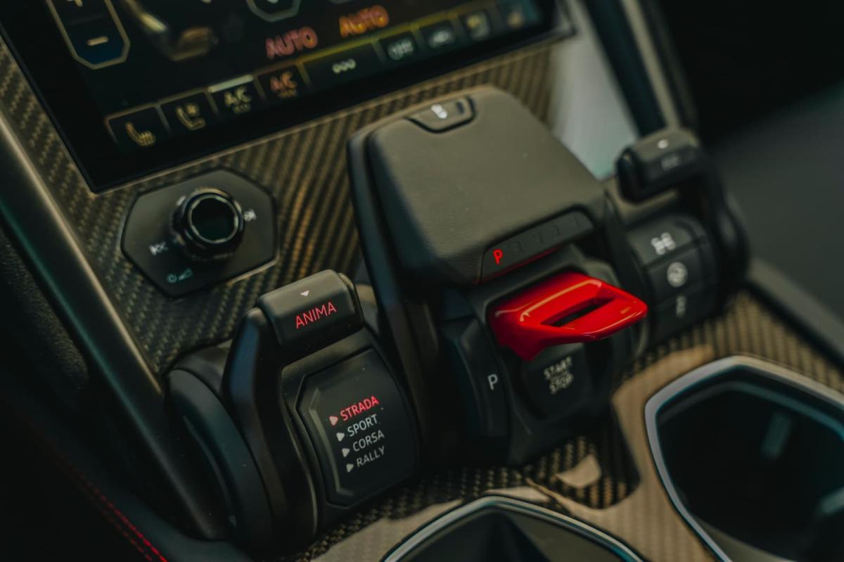 lamborghini-urus-2025-gasolina-3996cc