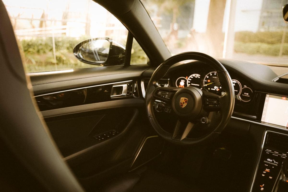 porsche-panamera-sport-turismo-2022-hibrido-a-gasolina-2894cc