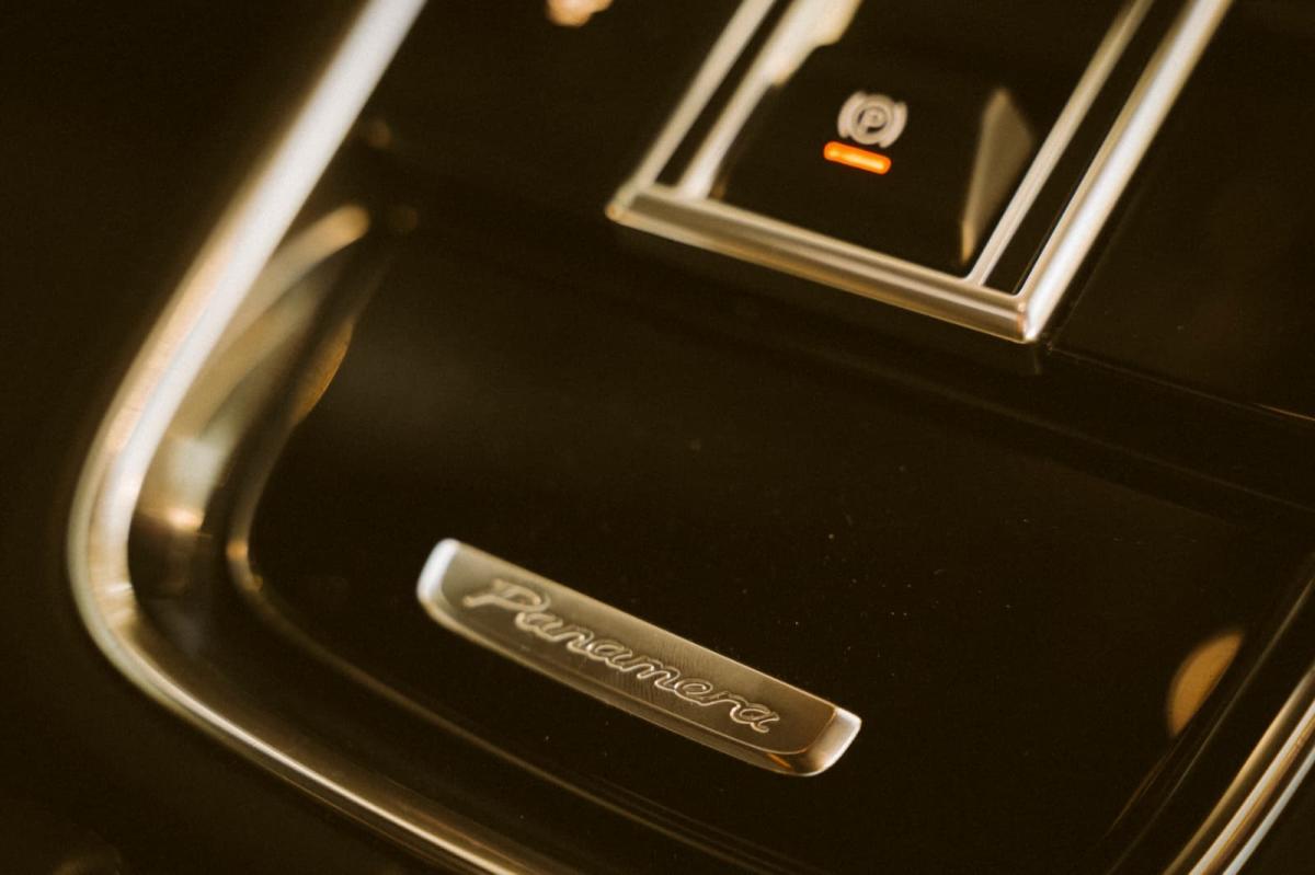porsche-panamera-sport-turismo-2022-hibrido-a-gasolina-2894cc