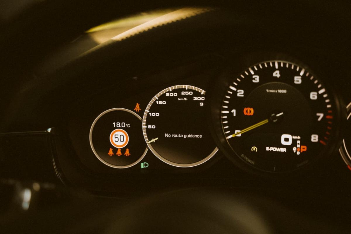 porsche-panamera-sport-turismo-2022-hibrido-a-gasolina-2894cc