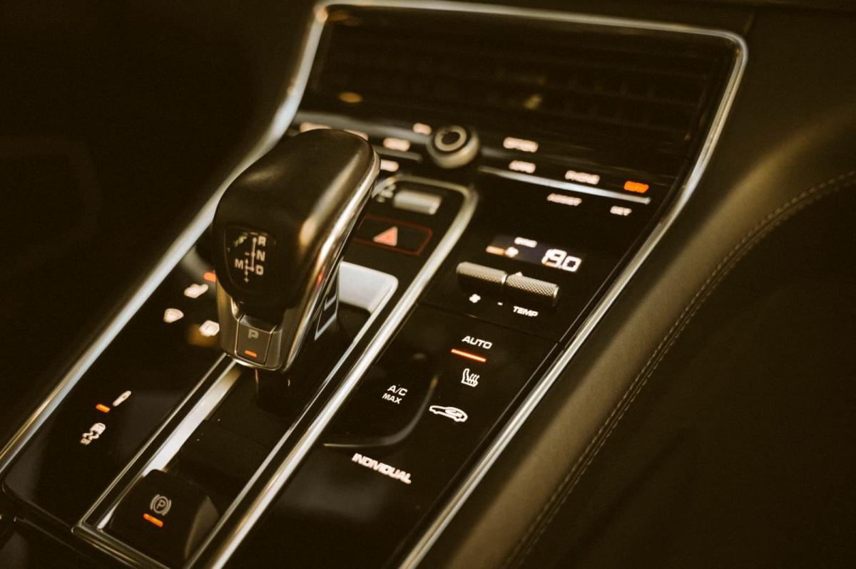 porsche-panamera-sport-turismo-2022-hibrido-a-gasolina-2894cc