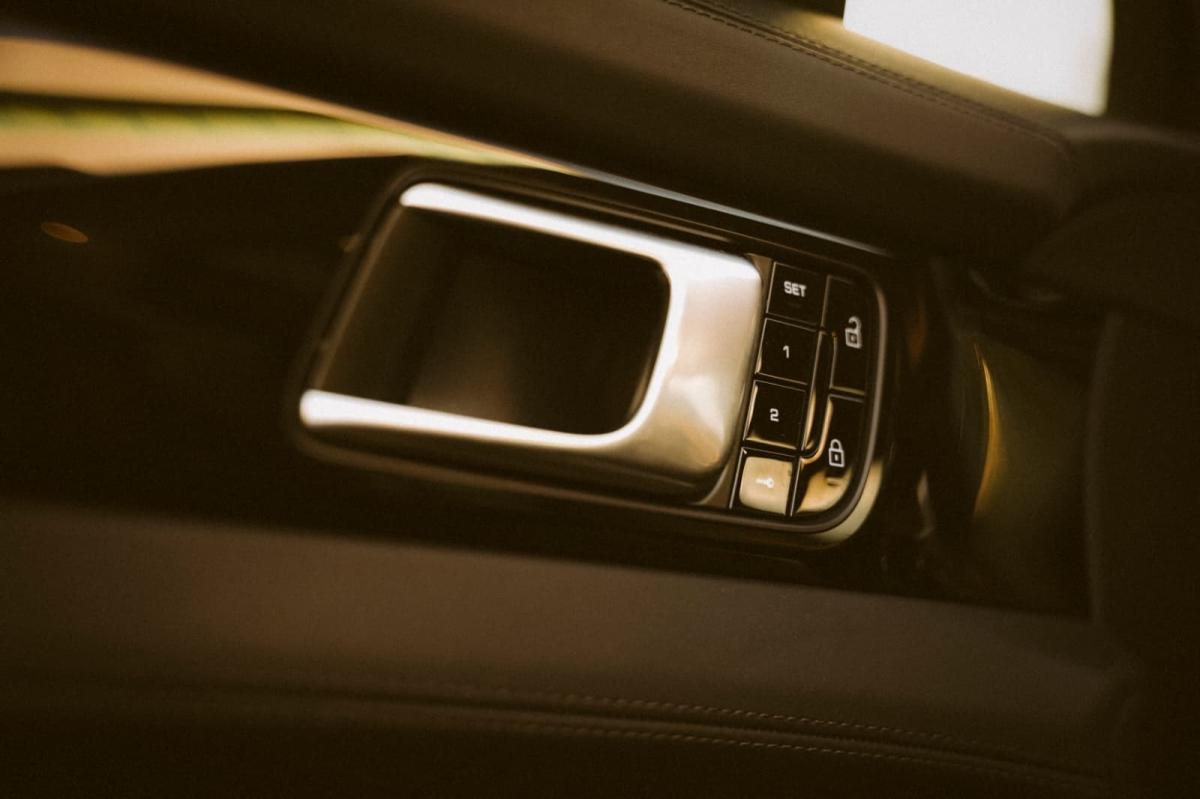 porsche-panamera-sport-turismo-2022-hibrido-a-gasolina-2894cc