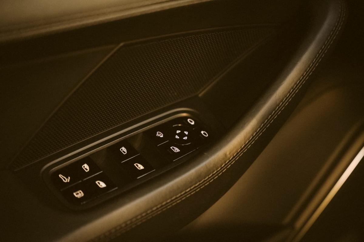 porsche-panamera-sport-turismo-2022-hibrido-a-gasolina-2894cc