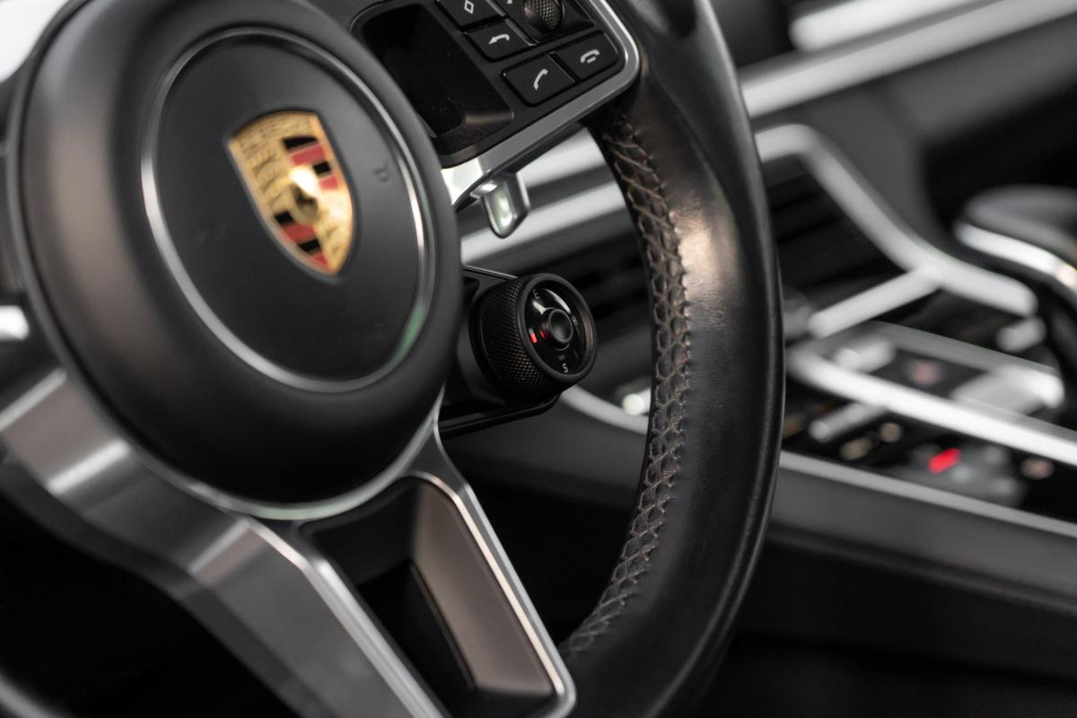 porsche-panamera-2020-hibrido-a-gasolina-3996cc