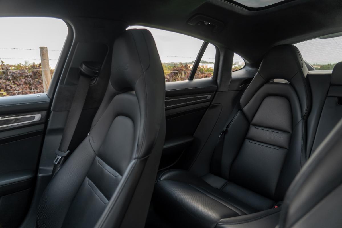 porsche-panamera-2020-hibrido-a-gasolina-3996cc