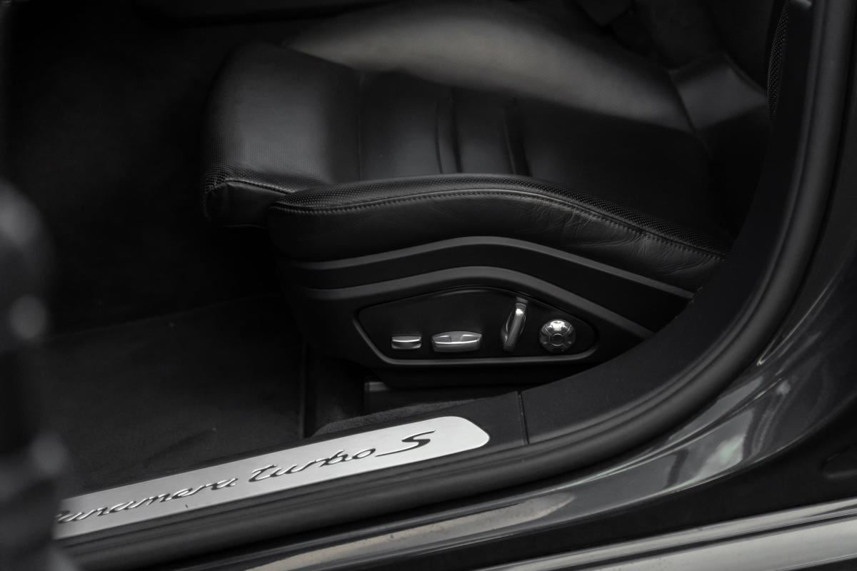 porsche-panamera-2020-hibrido-a-gasolina-3996cc