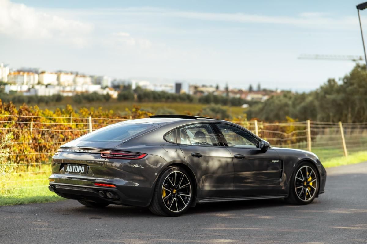 porsche-panamera-2020-hibrido-a-gasolina-3996cc