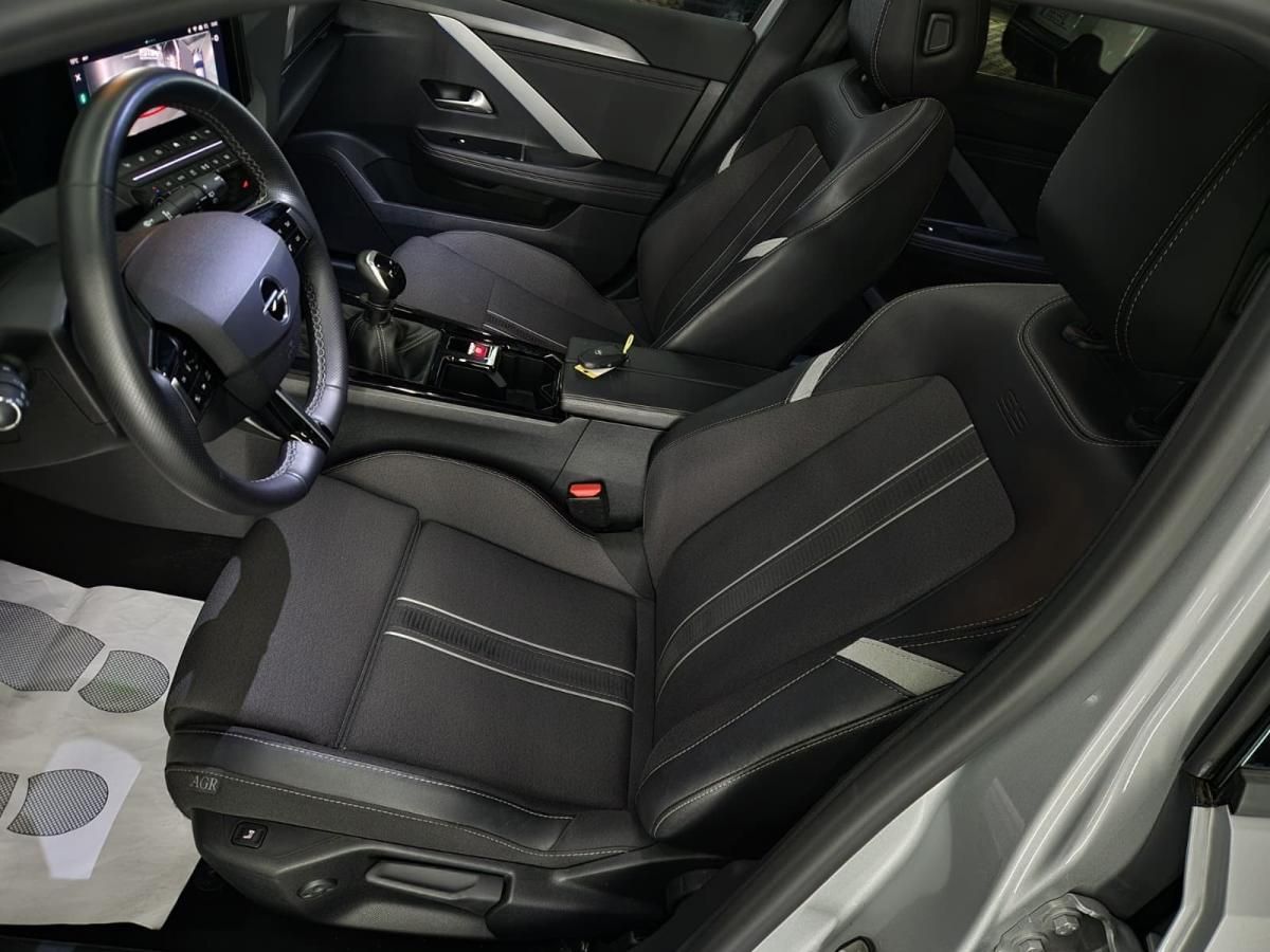 opel-astra-2024-gasolina-1199cc