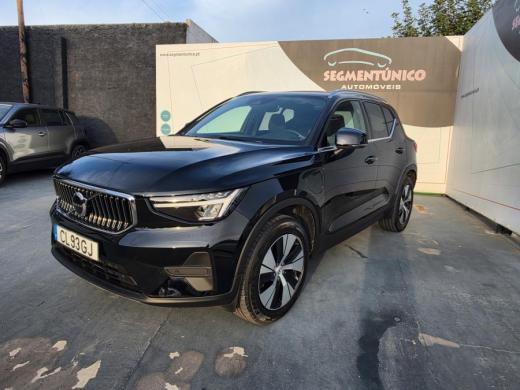 volvo-xc40-2023-hibrido-a-gasolina-1477cc