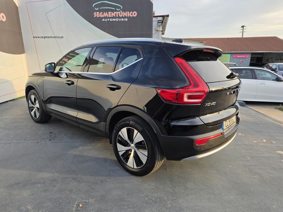 volvo-xc40-2023-hibrido-a-gasolina-1477cc