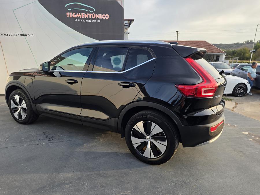 volvo-xc40-2023-hibrido-a-gasolina-1477cc